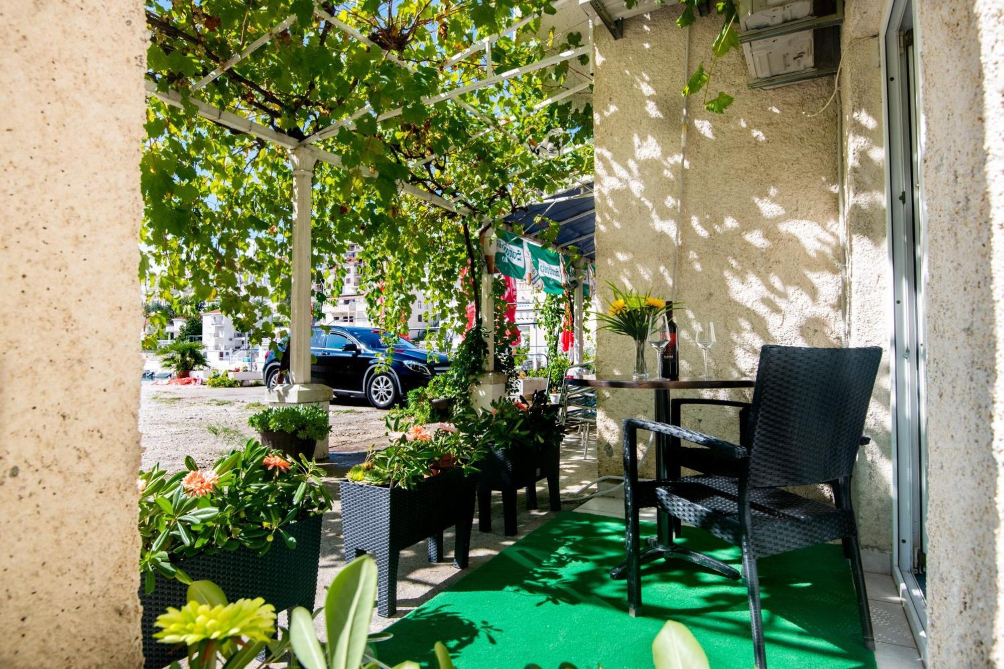 Apartments Matej ネウム 部屋 写真